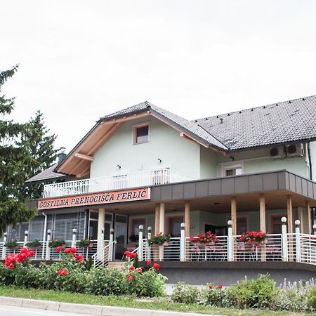 Hotel Gostilna In Prenocisca Ferlic Braslovce Exteriér fotografie